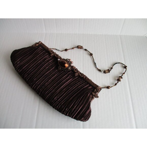 Elegant Black Clutch with Ornate Detailing - Picture 7 of 7